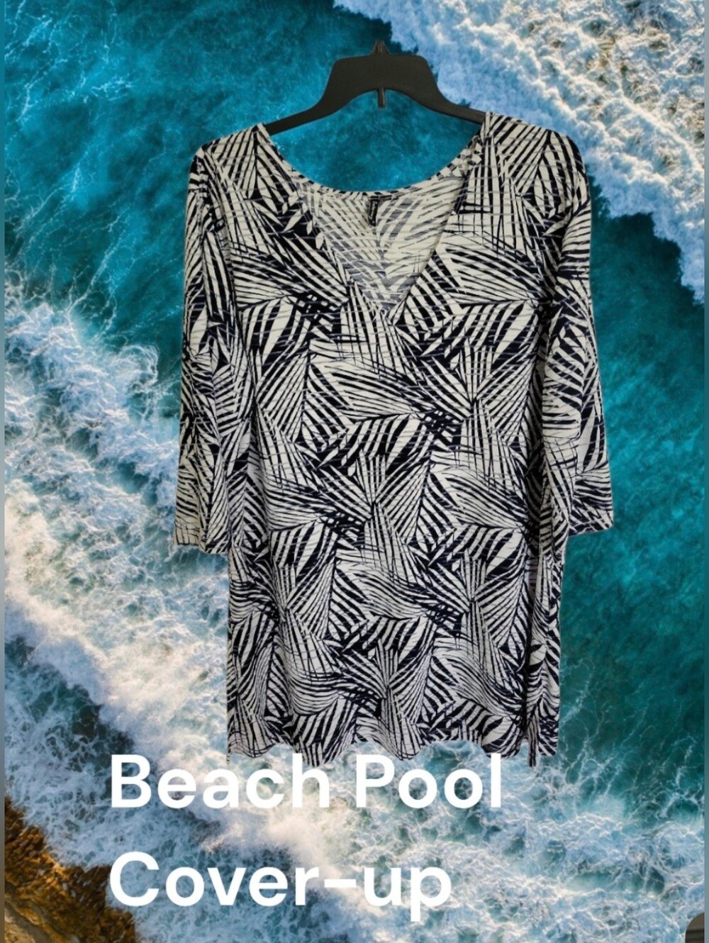 Navy & White Palm Leaf Beach Cover-Up with V-neck EUC
